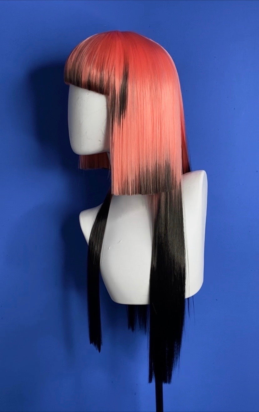Dip Dye futuristic half bob